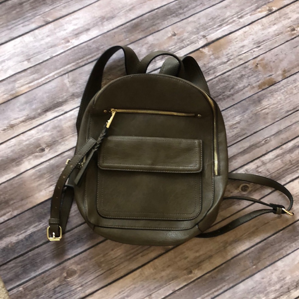 GAP olive green backpack